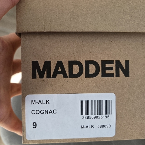 Madden Men's Alk Oxford Dress Shoes. Cognac. Size 9. New.Men's Madden Perfora - Picture 7 of 7